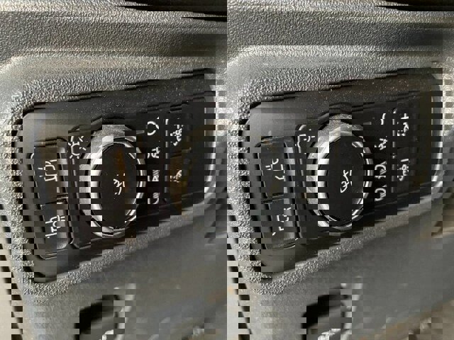 Used 2023 Ford Bronco Outer Banks image 30