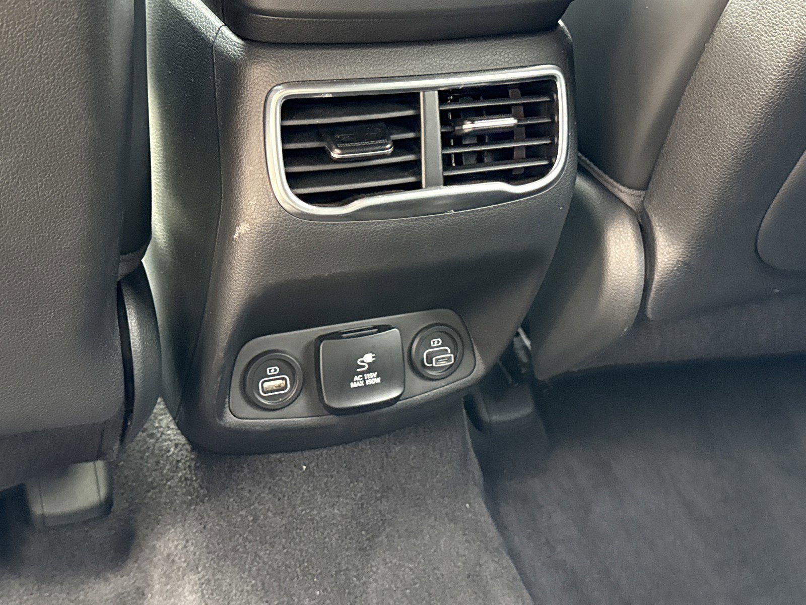 Used 2023 Hyundai Santa Fe Calligraphy image 16