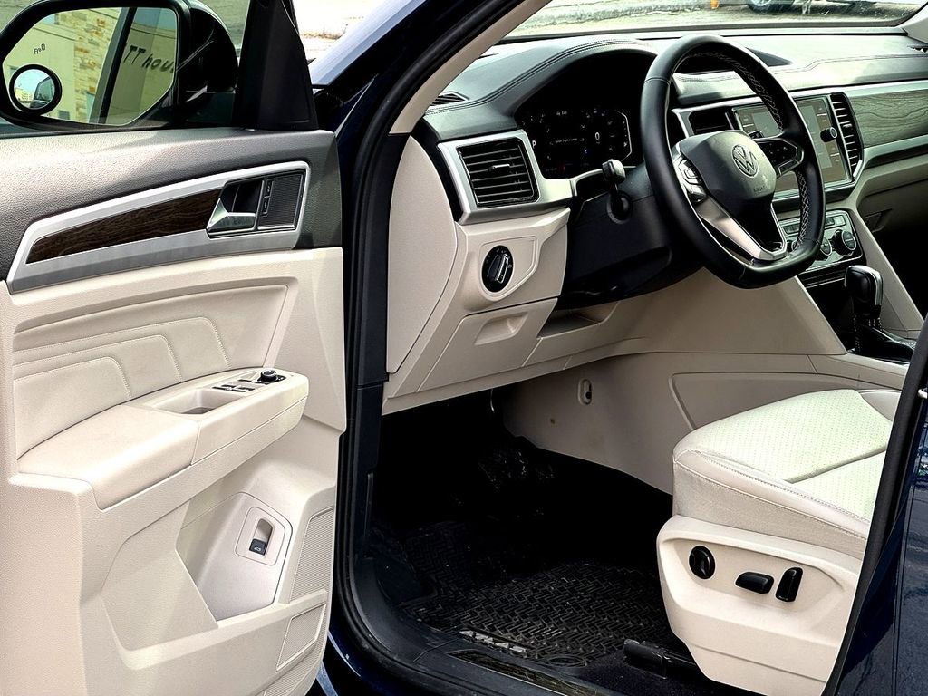 Used 2022 Volkswagen Atlas SE image 11