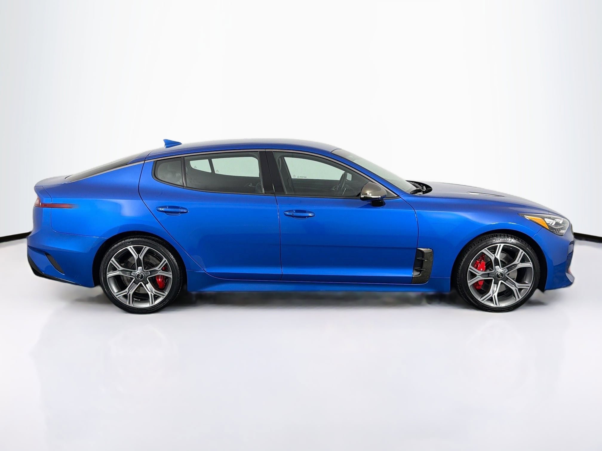 Used 2021 Kia Stinger GT AWD/4WD image 11