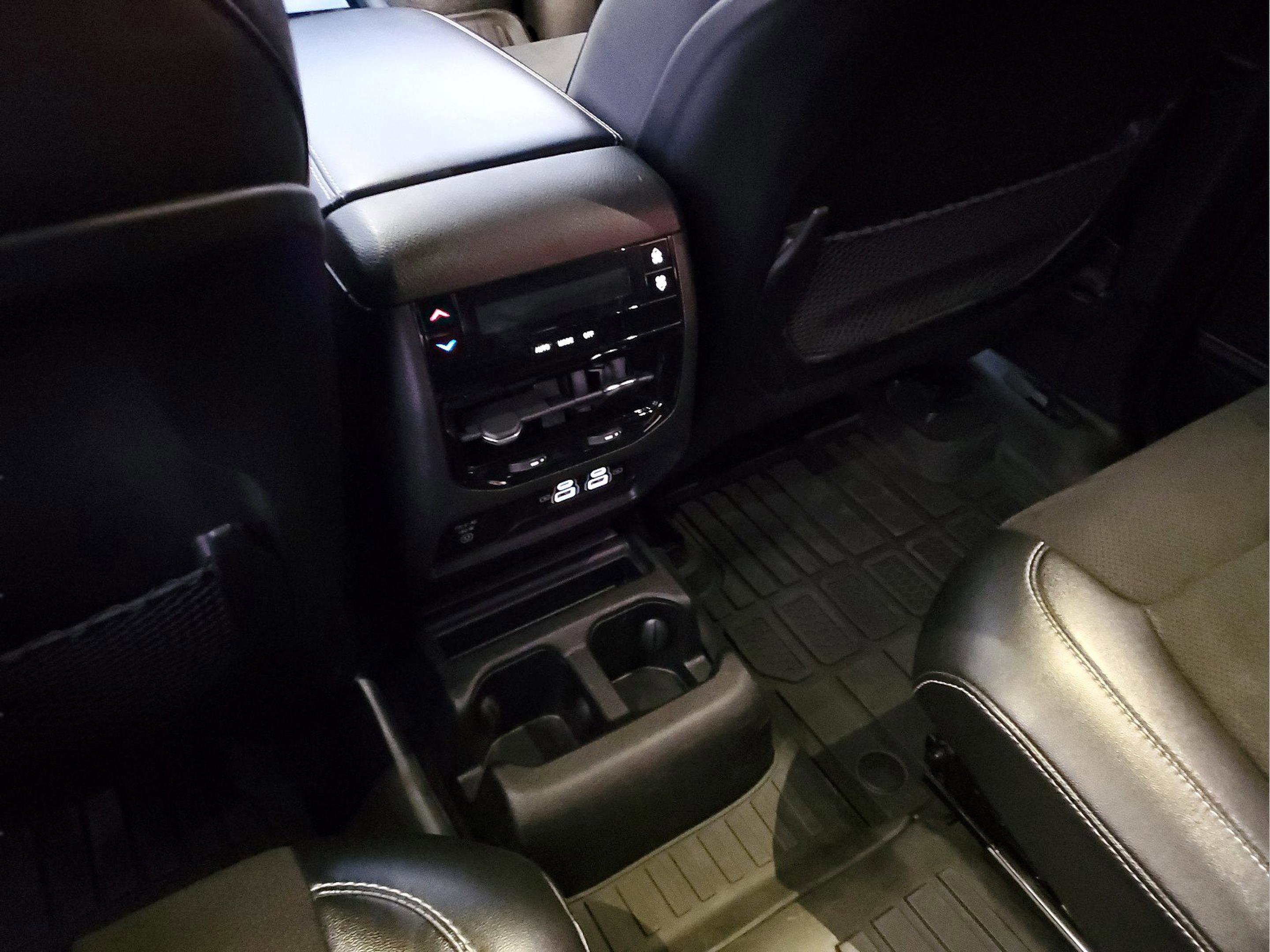 Certified 2022 Jeep Grand Cherokee L Laredo image 14