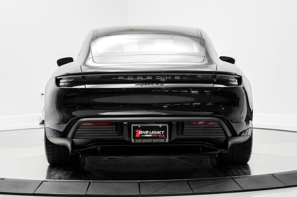 Used 2024 Porsche Taycan 4S AWD/4WD image 10