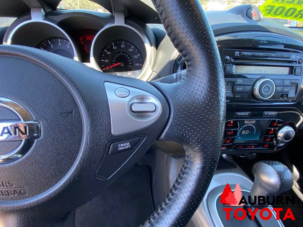 Used 2011 Nissan Juke SV FWD image 37