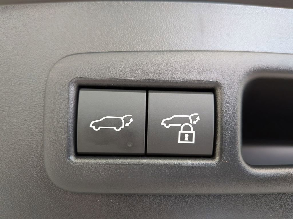 Used 2026 Lexus UX 300h AWD w/ Accessory Package (Z1) image 32