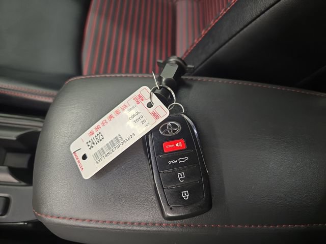 Used 2025 Toyota Corolla XSE FWD image 26