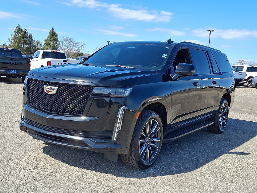 Used 2023 Cadillac Escalade ESV Sport AWD/4WD image 5