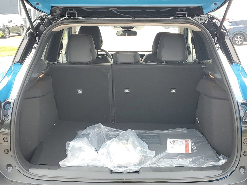 New 2025 Nissan Kicks SR w/ SR Premium Package image 7