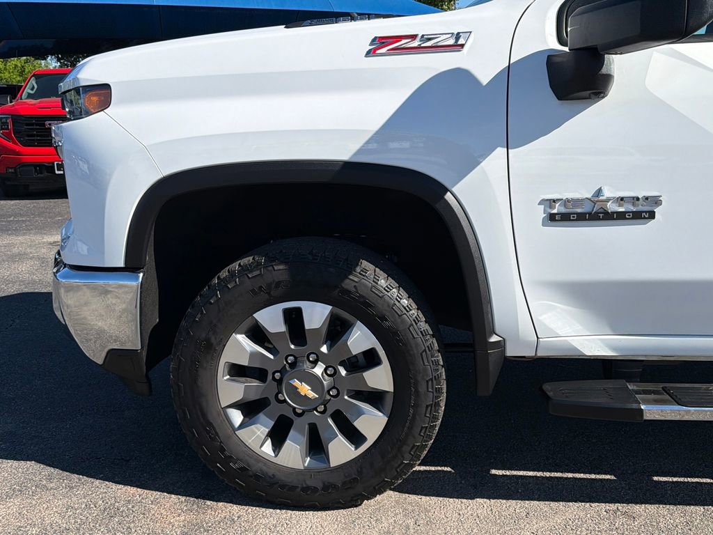 Used 2024 Chevrolet Silverado 2500 LT w/ Texas Edition image 20