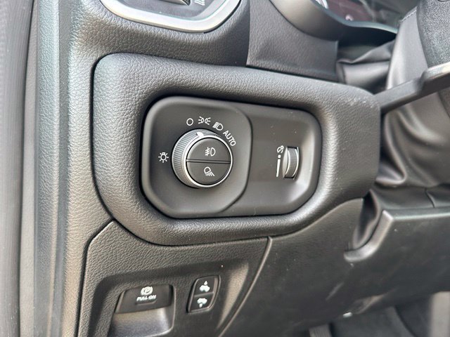 Used 2023 RAM 1500 Big Horn AWD/4WD image 16
