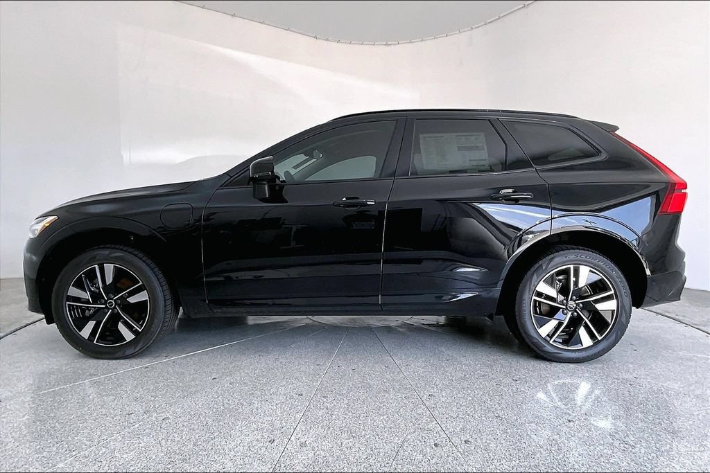New 2026 Volvo XC60 T8 Core w/ Climate Package AWD/4WD image 8