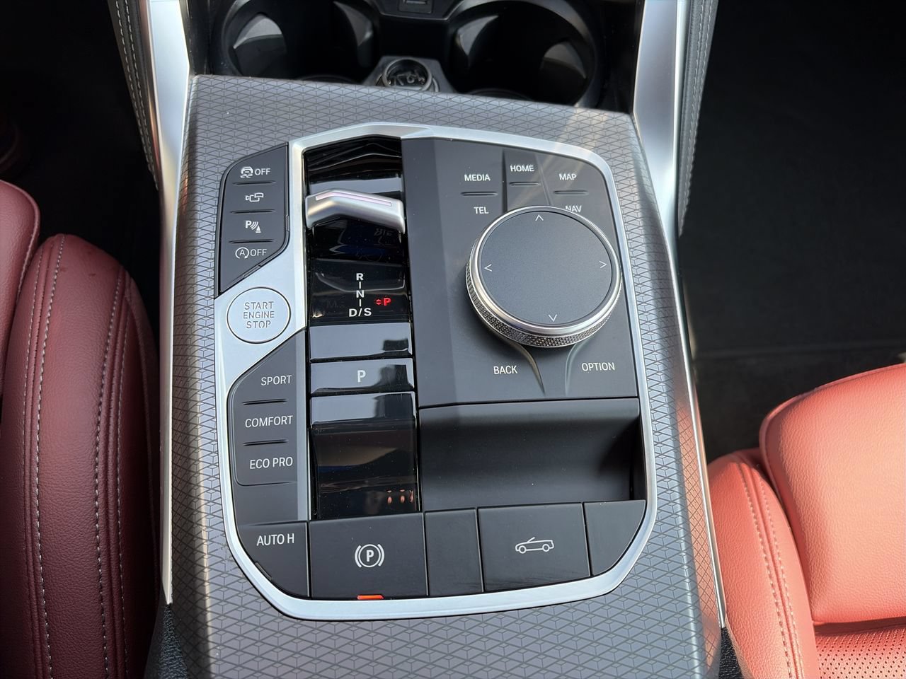 Used 2027 BMW M440i Convertible RWD image 28