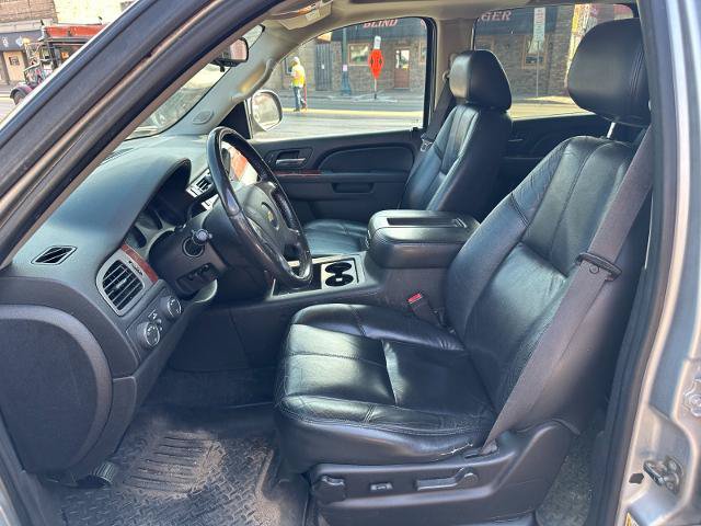 Used 2012 Chevrolet Suburban LT AWD/4WD image 21