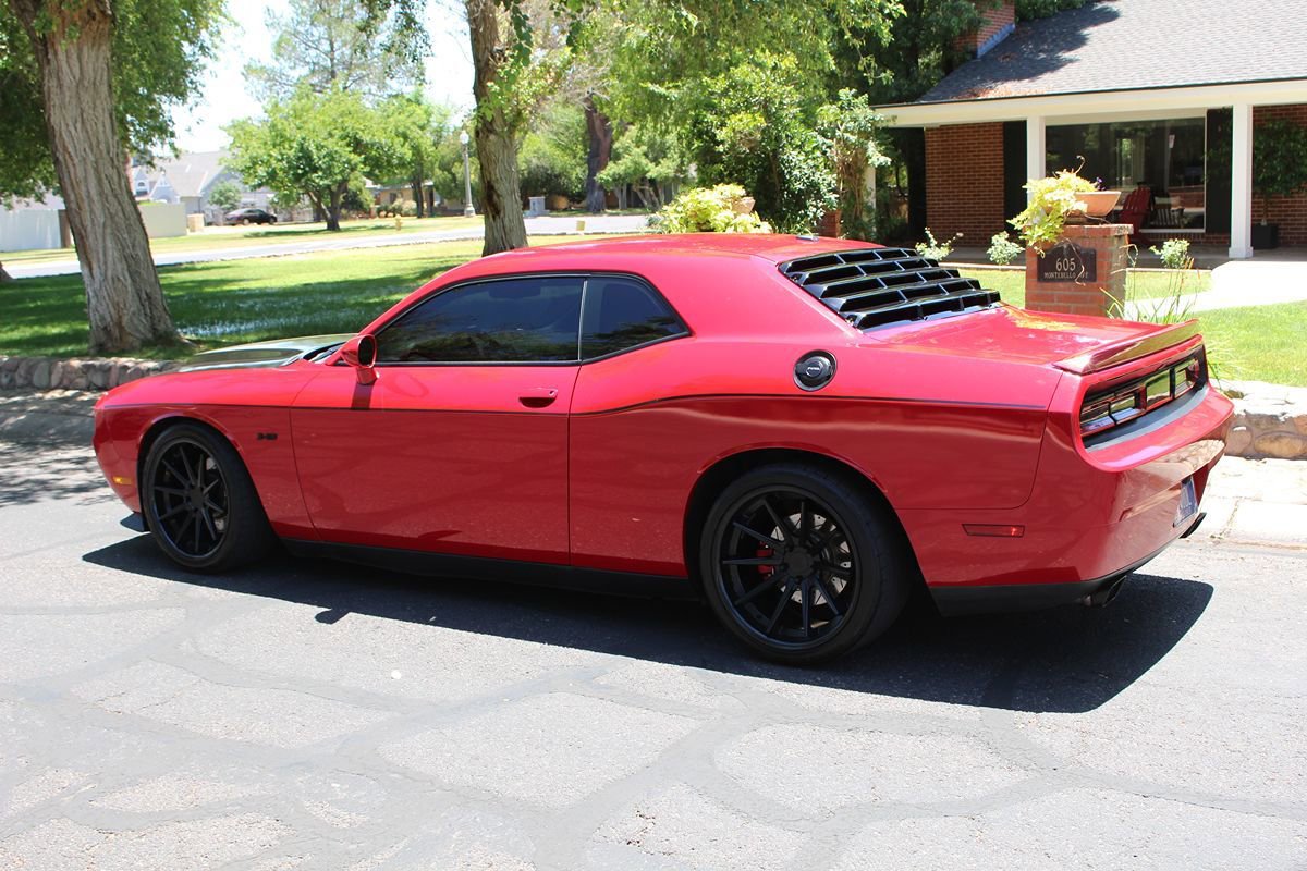 Used 2013 Dodge Challenger R/T w/ Sound Group II RWD image 39