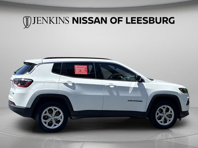 Used 2024 Jeep Compass Latitude AWD/4WD image 6