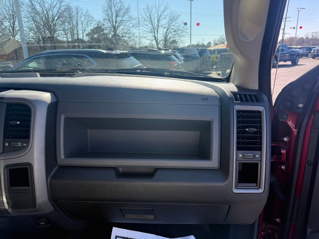 Used 2014 RAM 1500 Express image 18