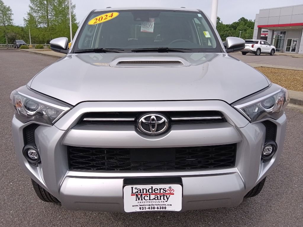 Used 2024 Toyota 4Runner TRD Off-Road AWD/4WD image 8