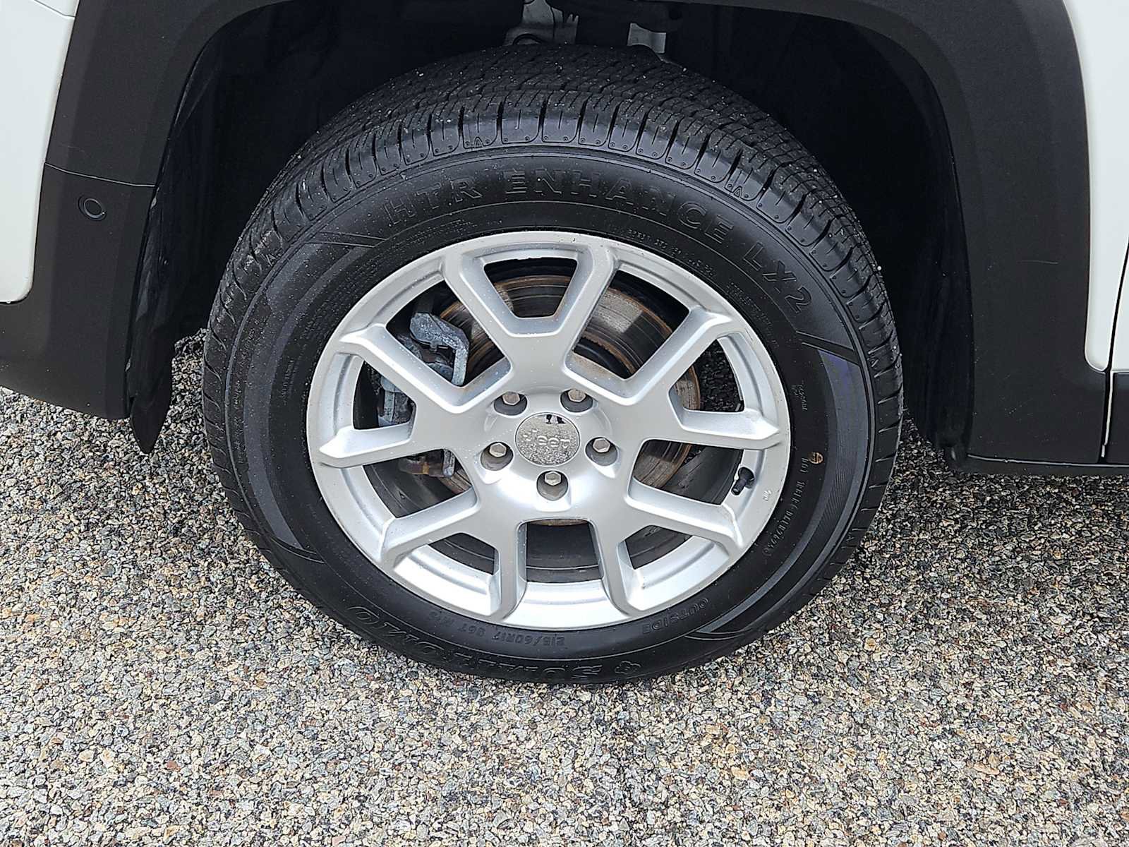 Used 2021 Jeep Renegade Latitude w/ Luxury Group I AWD/4WD image 7
