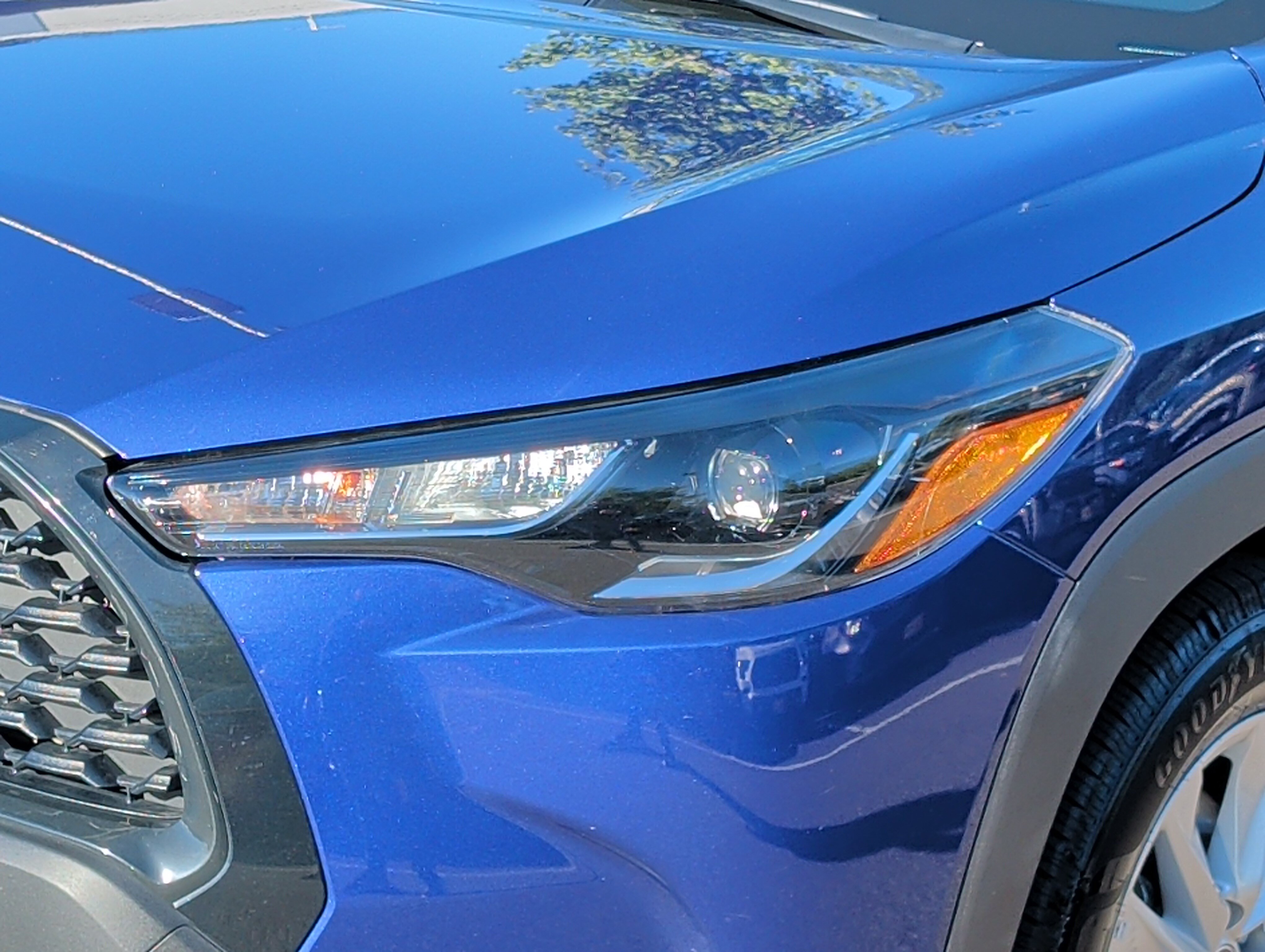 Certified 2023 Toyota Corolla Cross LE w/ Moonroof Package AWD/4WD image 16