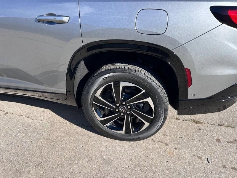 New 2026 Buick Enclave Sport Touring w/ Super Cruise Package FWD image 7