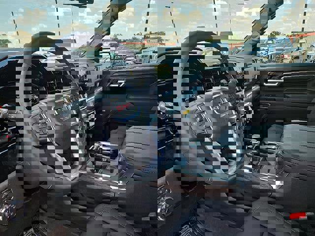 New 2026 GMC Sierra 1500 SLT image 12