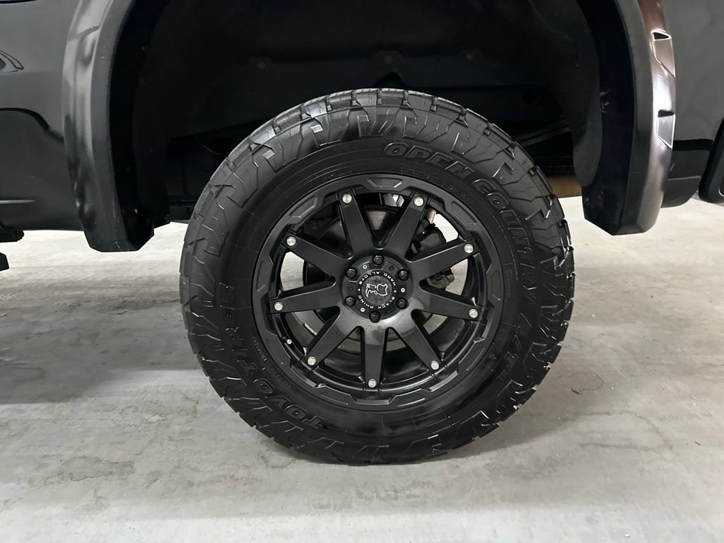 Used 2019 Chevrolet Silverado 1500 RST AWD/4WD image 60
