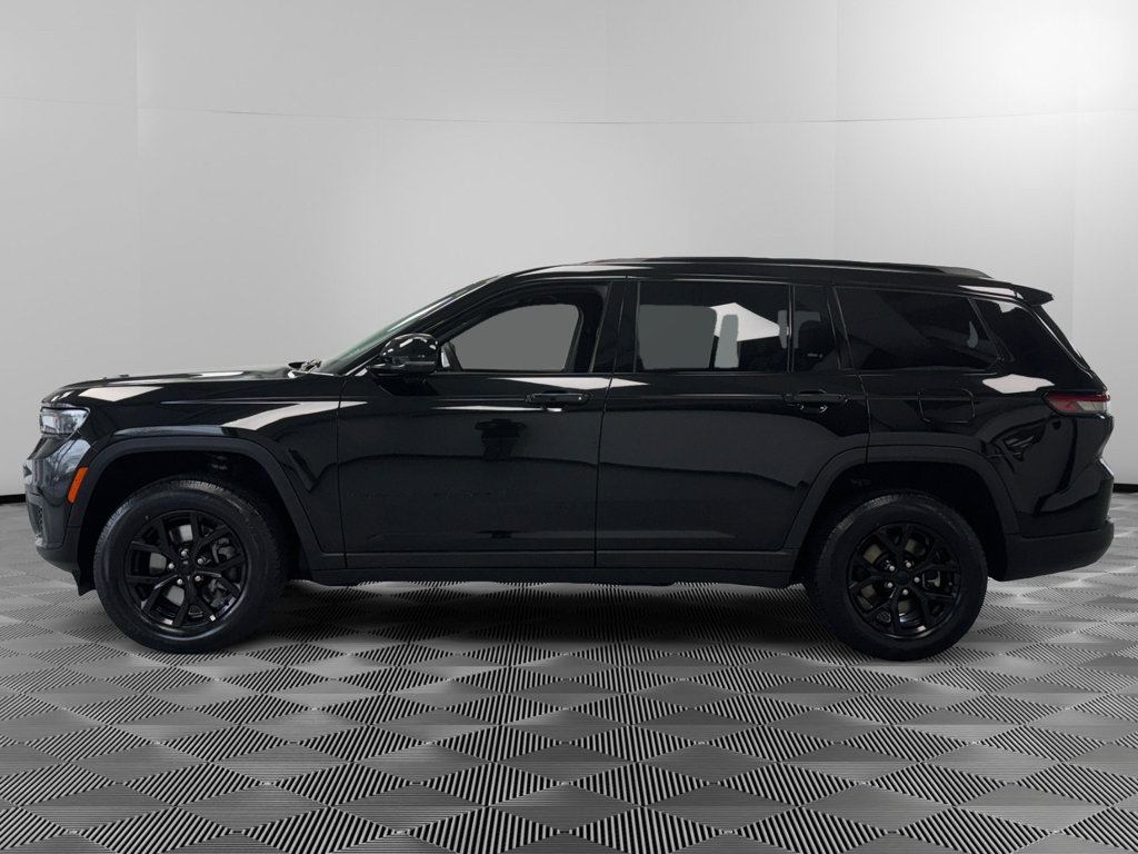 Used 2024 Jeep Grand Cherokee L Laredo image 5