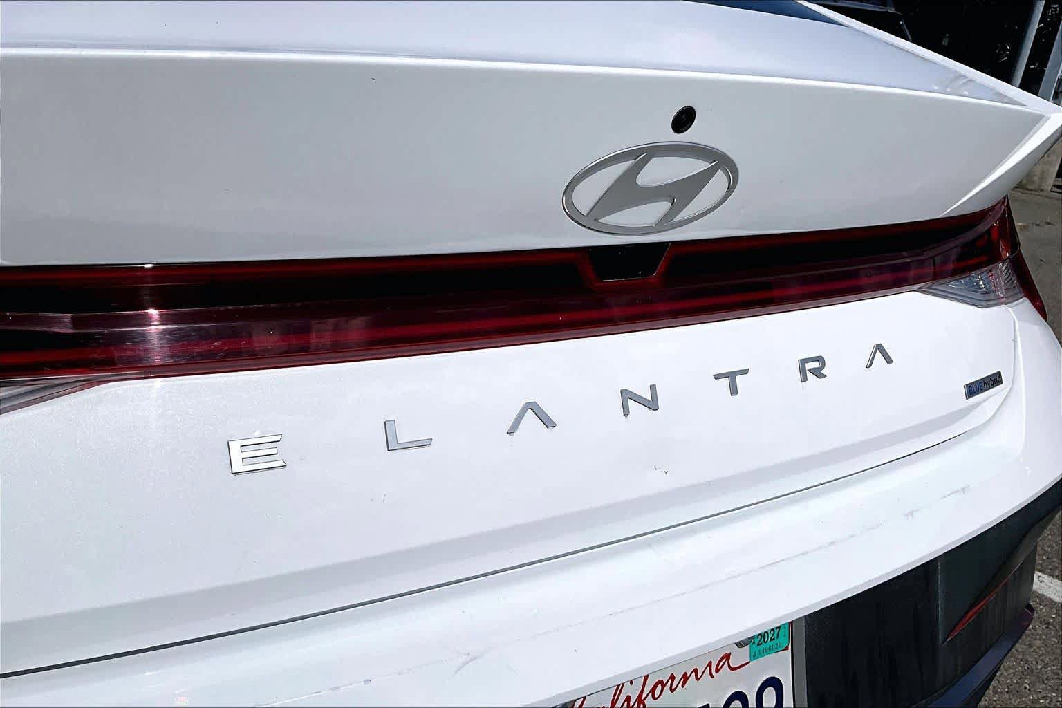 Used 2024 Hyundai Elantra Blue FWD image 30