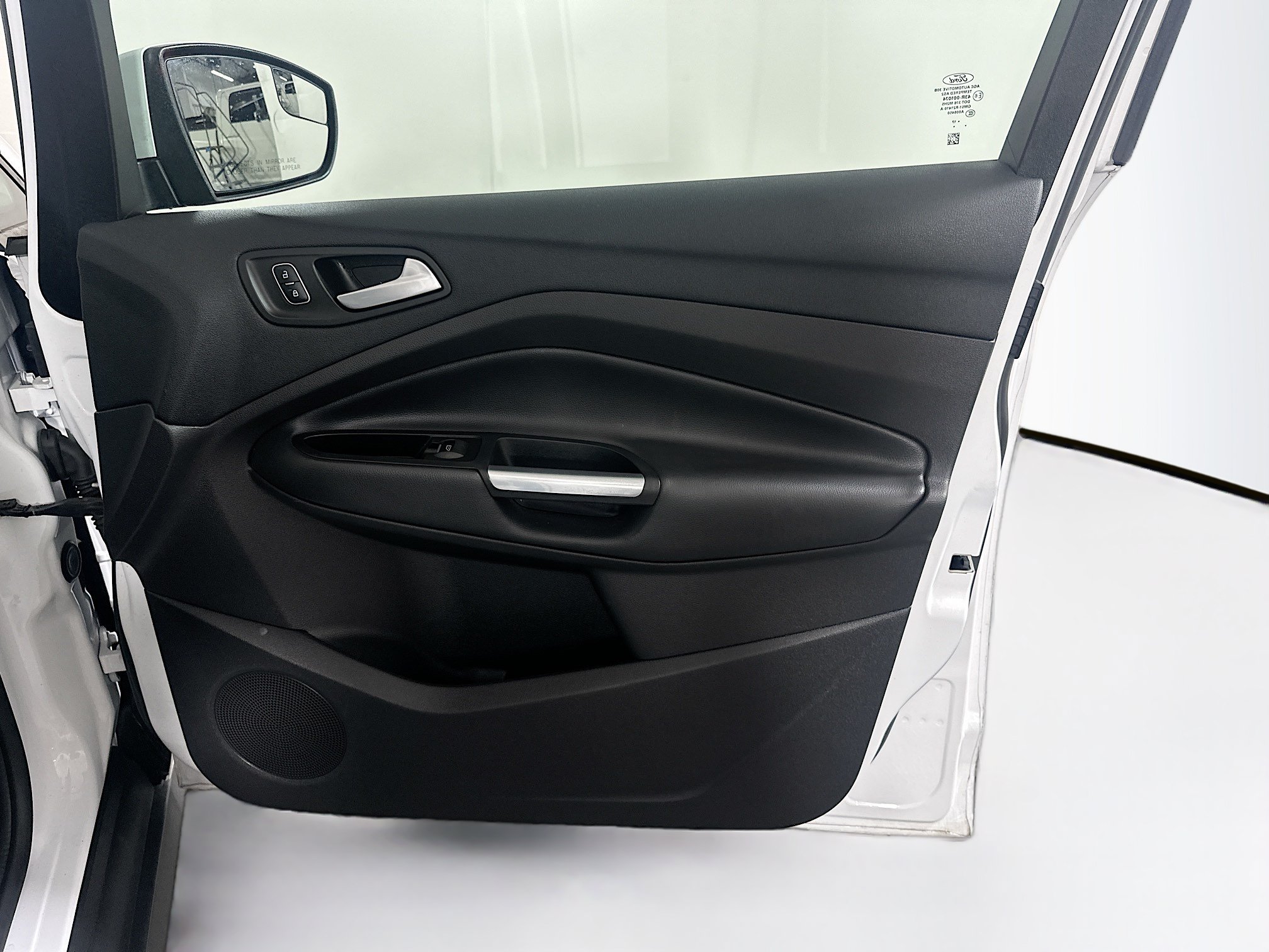 Used 2017 Ford C-MAX SE FWD image 29