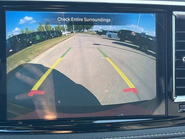 New 2026 Chrysler Pacifica Select image 18