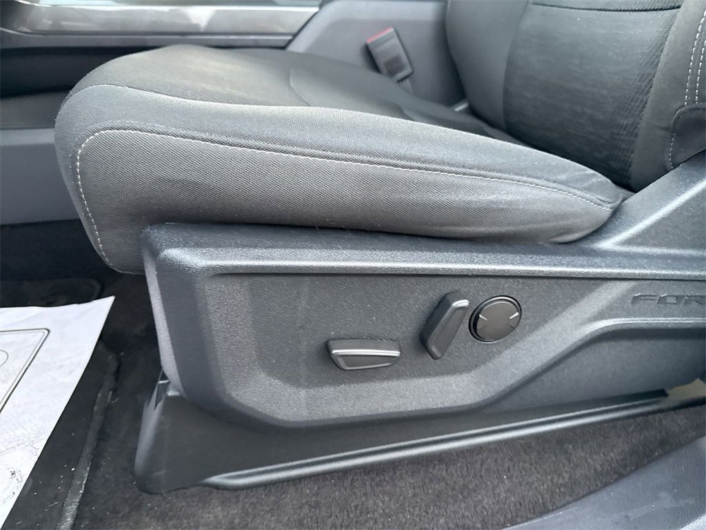 Used 2022 Ford F150 XLT w/ Equipment Group 302A High image 12