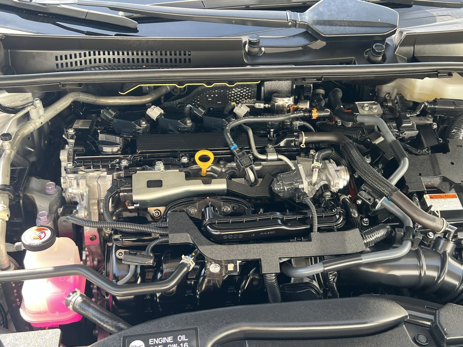 Used 2025 Toyota Prius LE FWD image 28