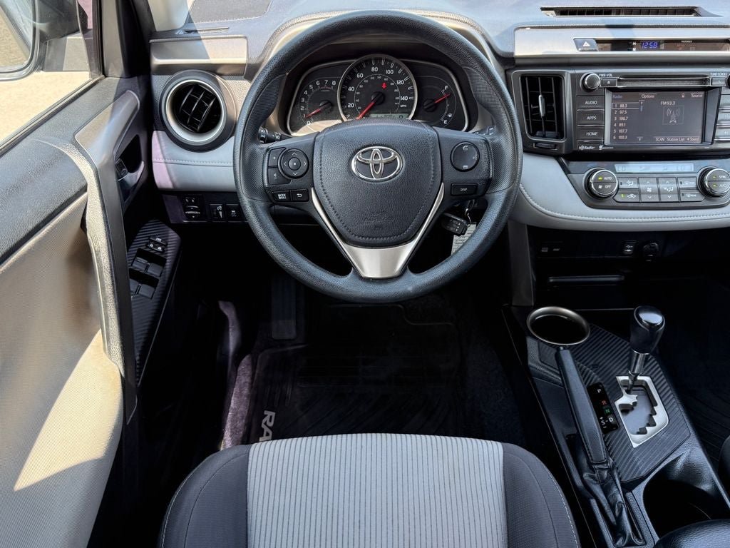 Used 2015 Toyota RAV4 XLE FWD image 16