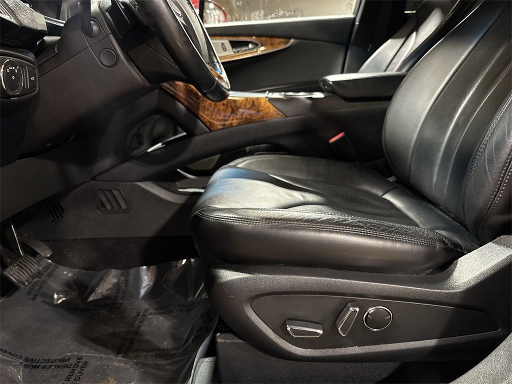 Used 2016 Lincoln MKX Reserve w/ Luxury Package image 14