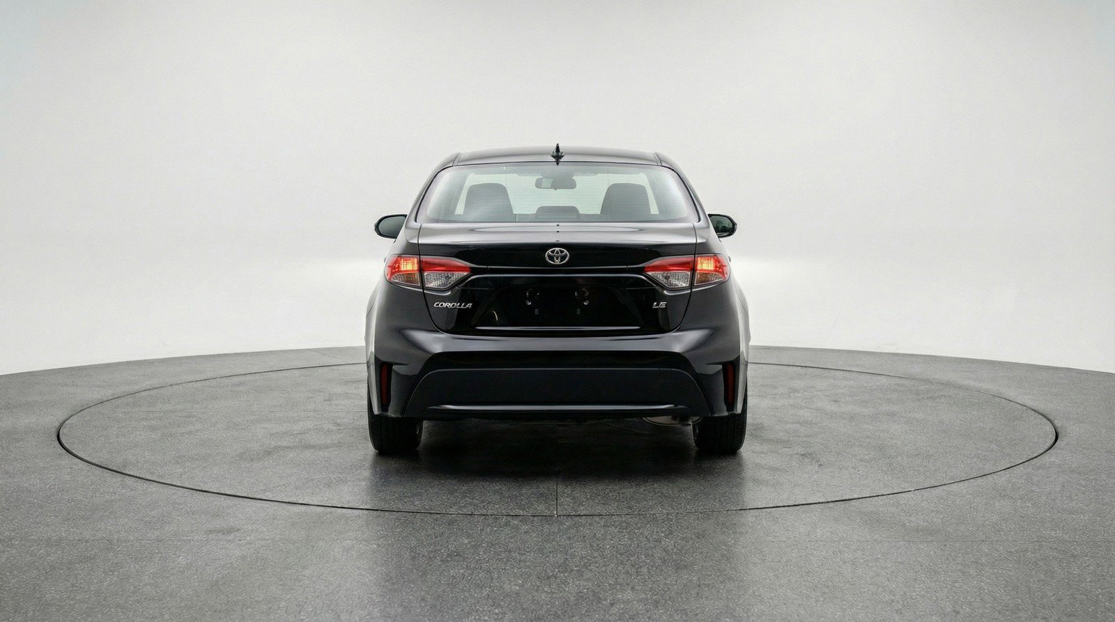 Used 2025 Toyota Corolla LE FWD image 7