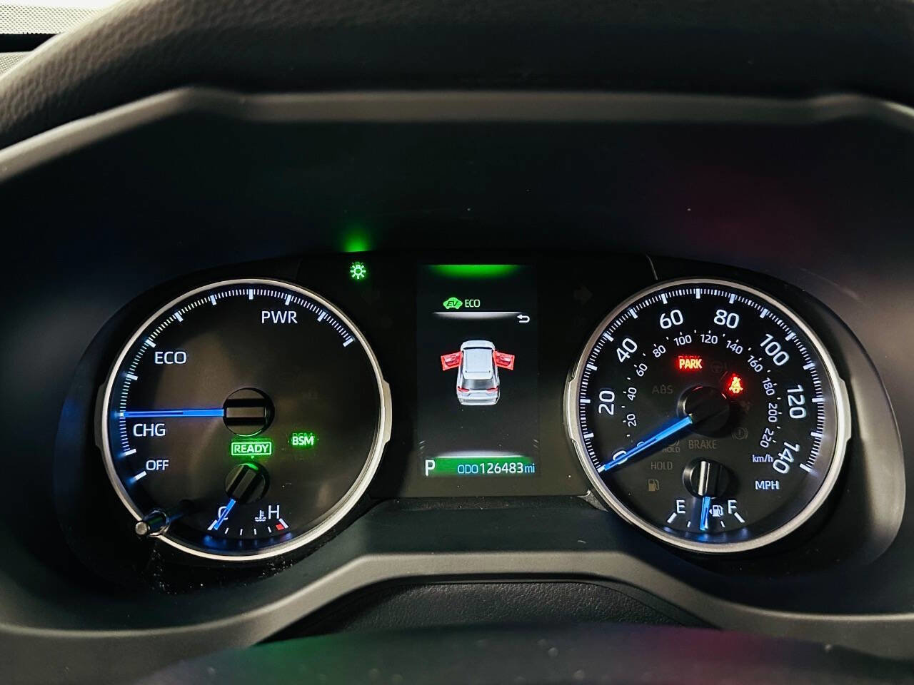 Used 2019 Toyota RAV4 LE w/ Carpet Mat Package AWD/4WD image 19