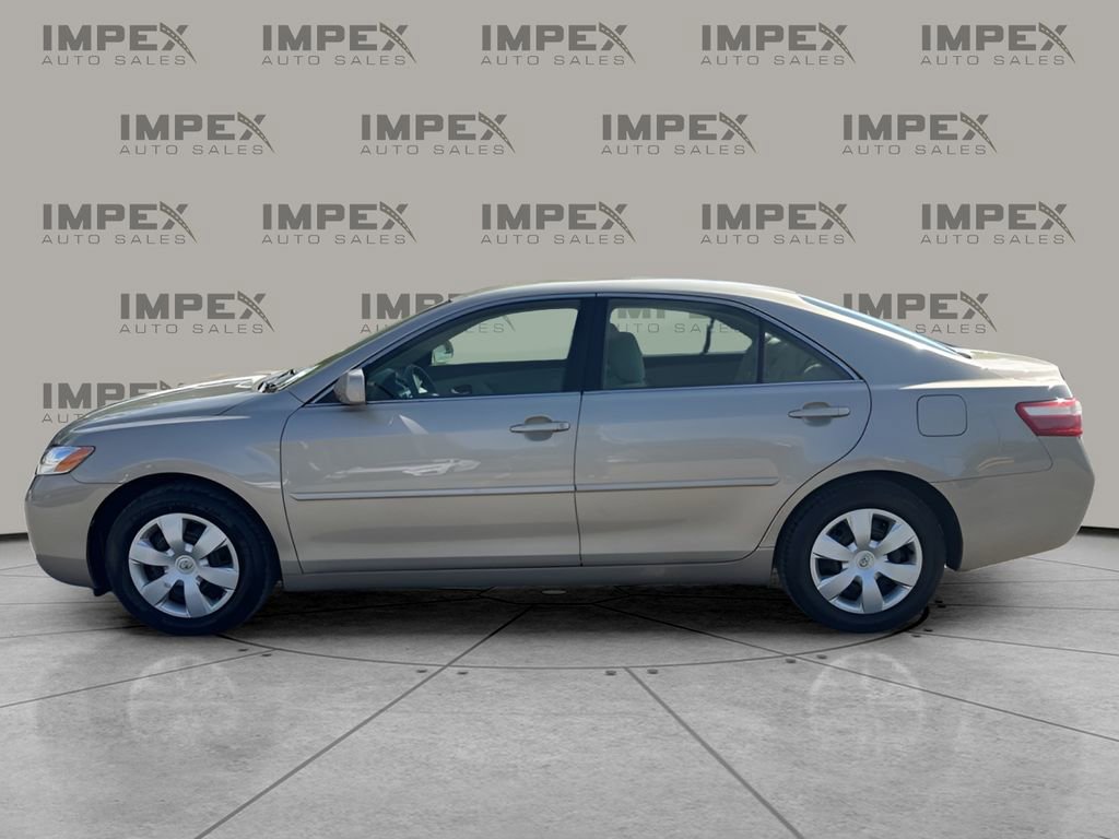 Used 2009 Toyota Camry CE image 2