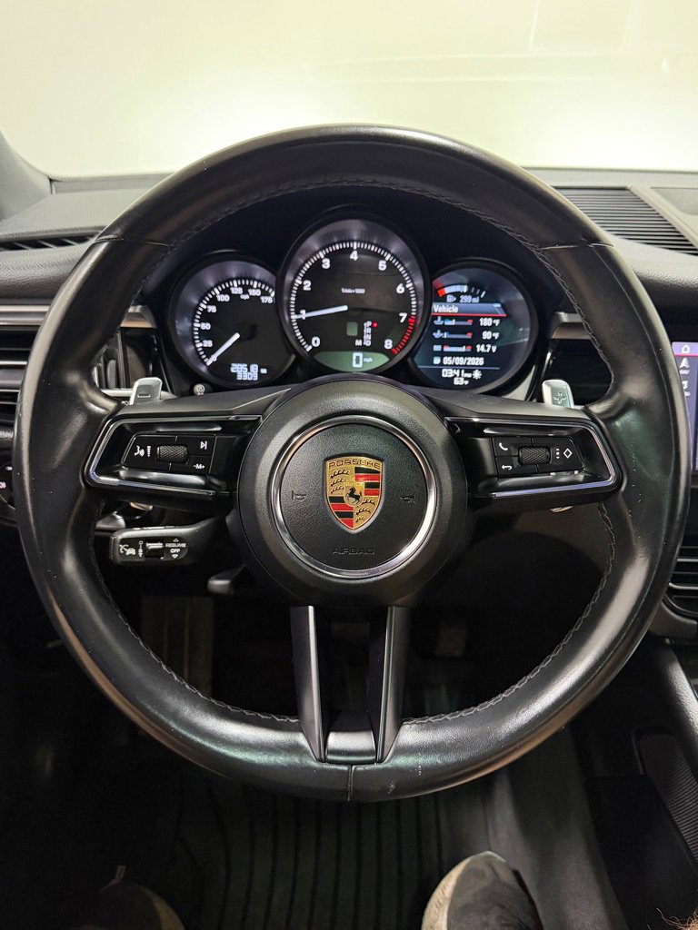 Used 2023 Porsche Macan AWD/4WD image 15