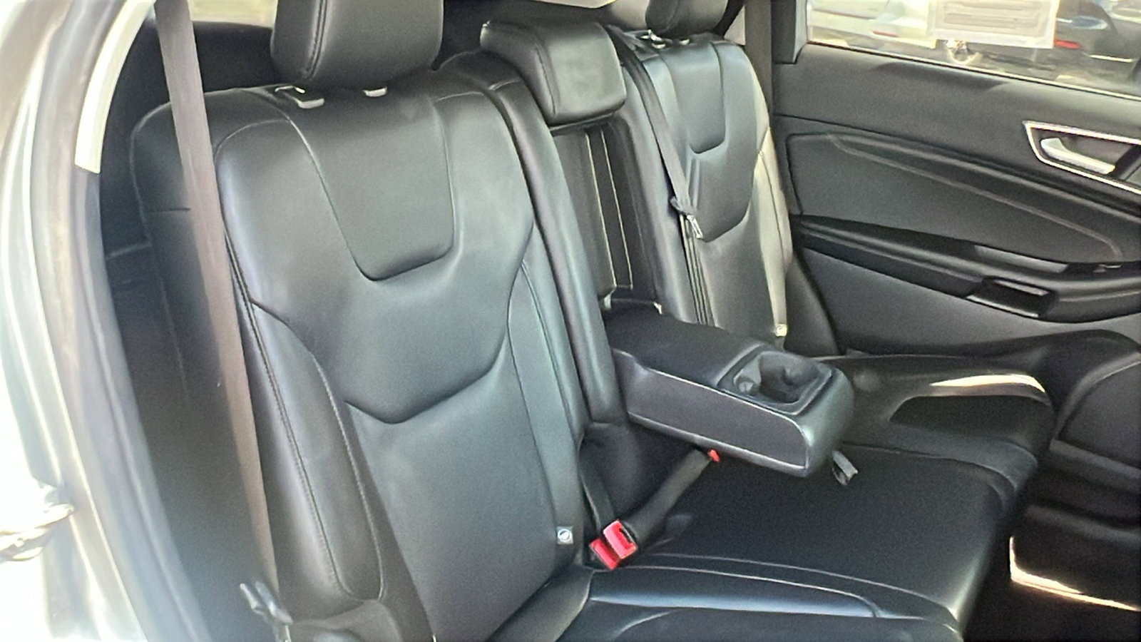 Used 2022 Ford Edge Titanium image 20