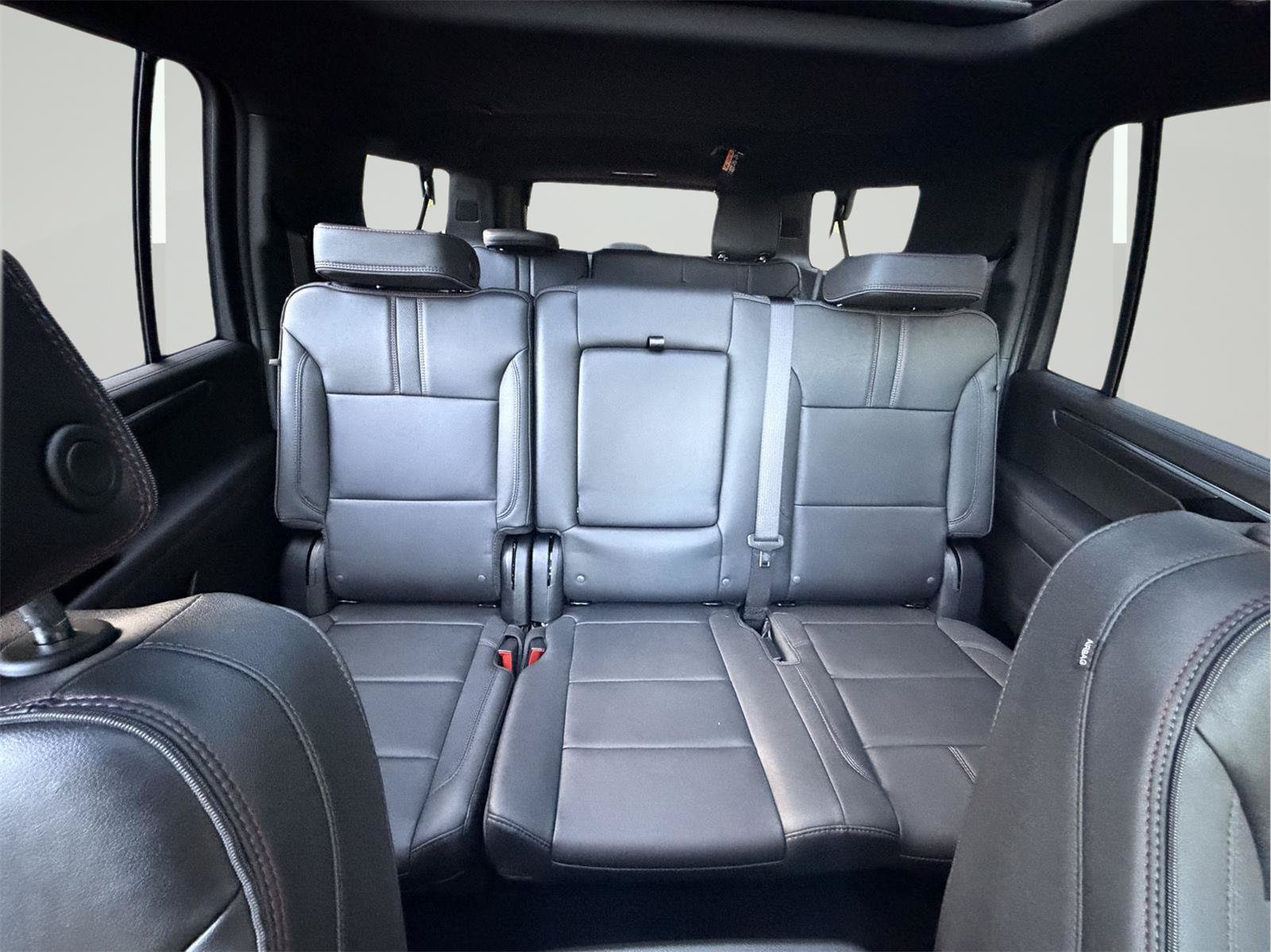 New 2026 Chevrolet Suburban RST w/ Sun And Tow Package AWD/4WD image 59