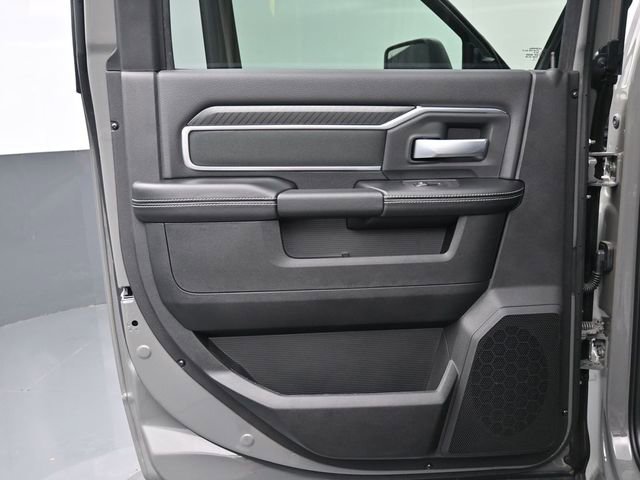 New 2026 RAM 2500 Big Horn AWD/4WD image 9