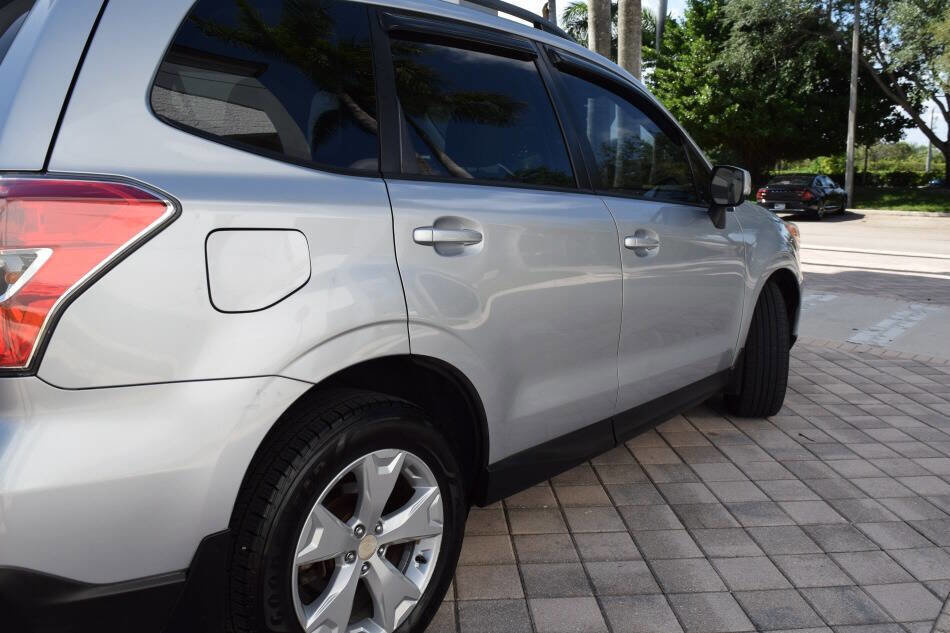 Used 2015 Subaru Forester 2.5i Premium w/ All-Weather Package AWD/4WD image 24