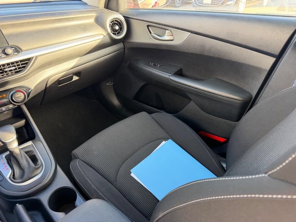 Used 2019 Kia Forte LXS FWD image 15