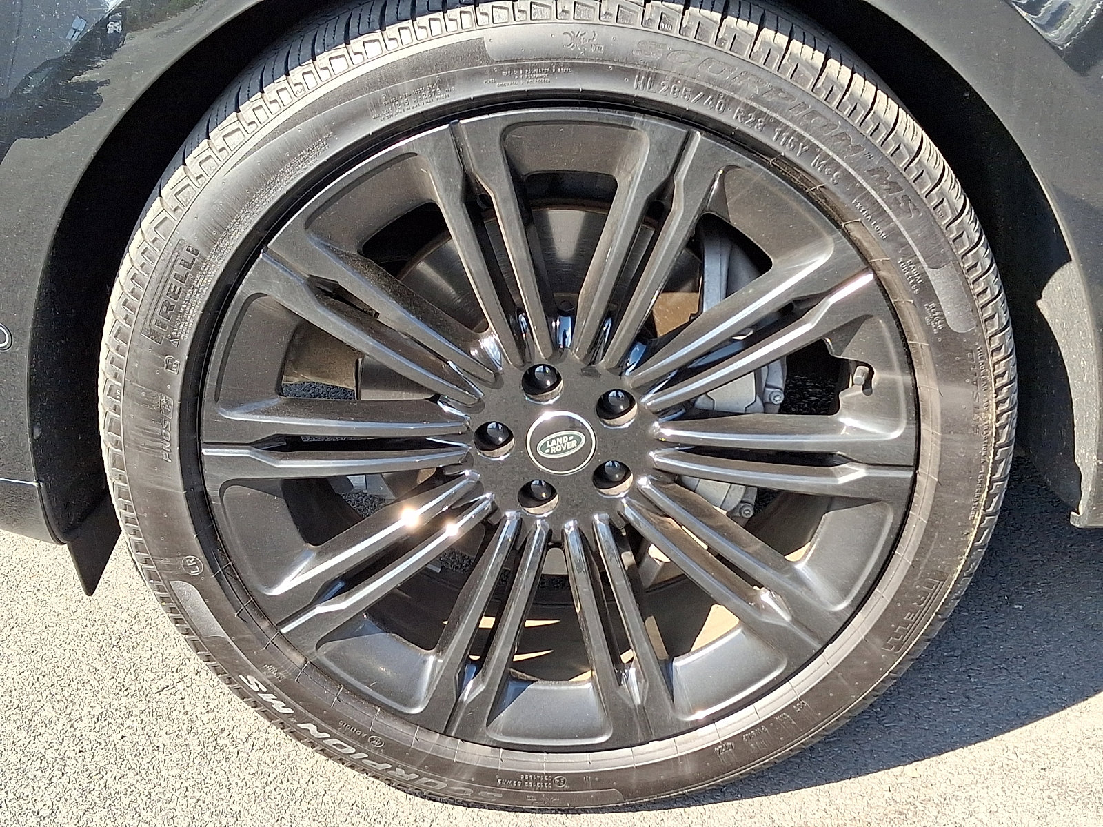 Used 2025 Land Rover Range Rover Long Wheelbase SE image 9