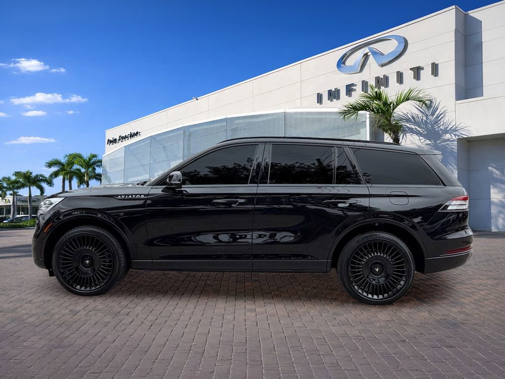 Used 2023 Lincoln Aviator Black Label w/ Jet Package AWD/4WD image 4