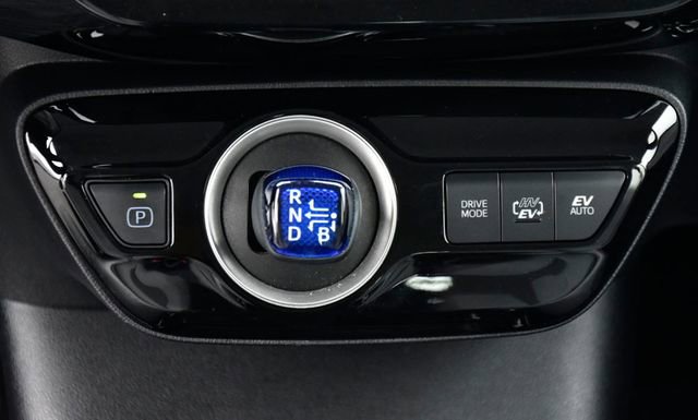 Used 2020 Toyota Prius Prime LE image 21