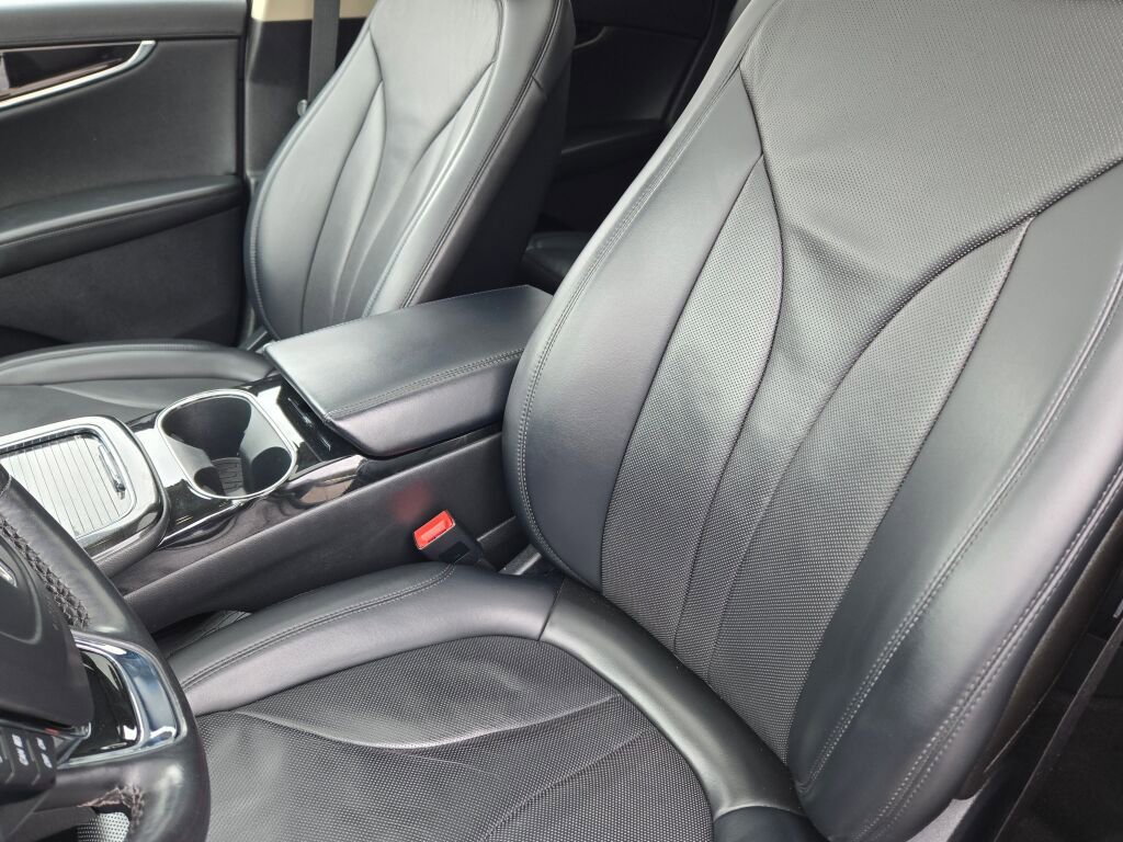 Used 2021 Lincoln Nautilus Reserve w/ Monochromatic Package image 32