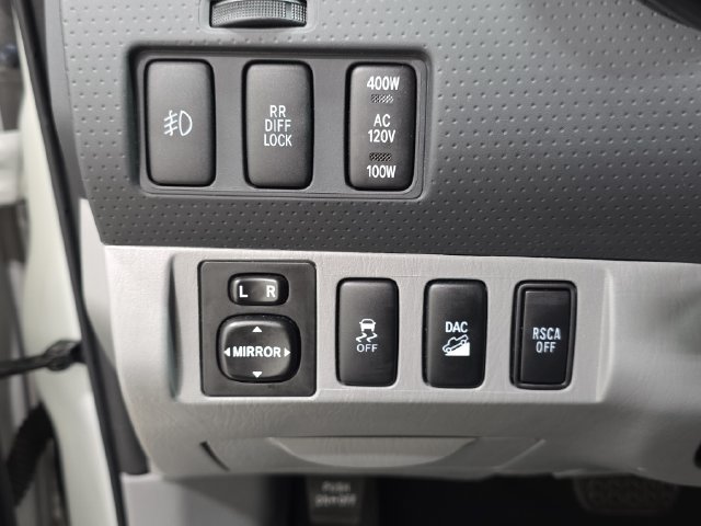 Used 2015 Toyota Tacoma 4x4 Double Cab w/ TRD Off-Road Package image 24