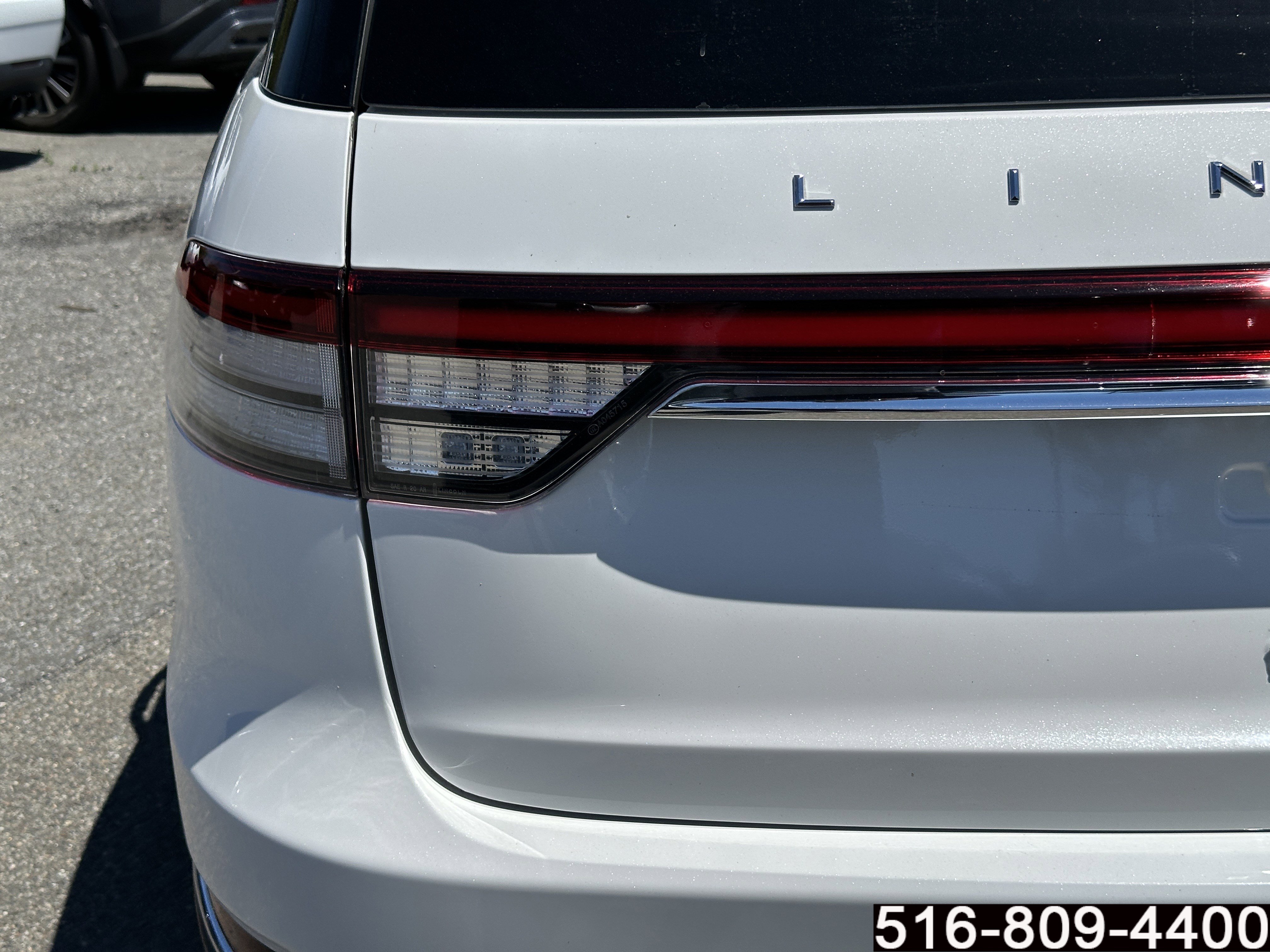 Used 2023 Lincoln Aviator Reserve w/ Elements Package Plus AWD/4WD image 40