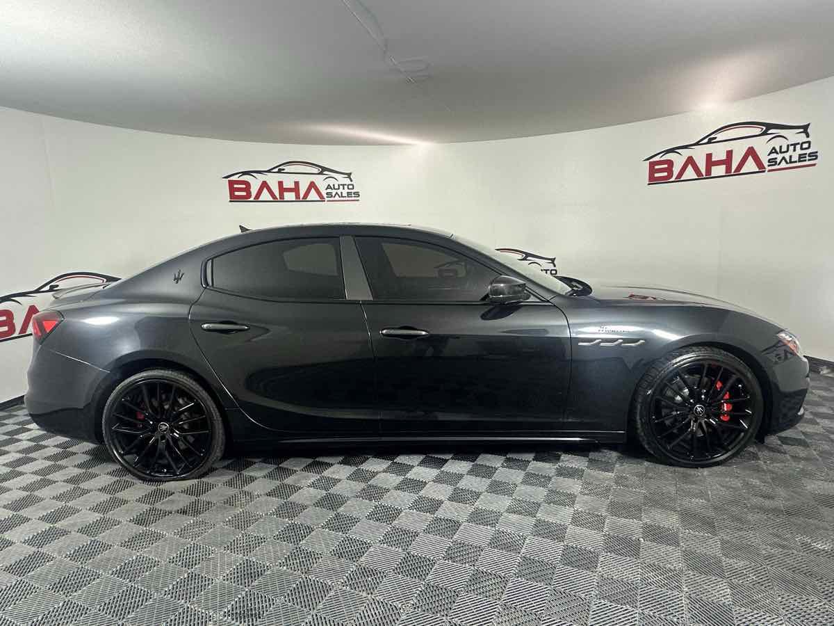 Used 2023 Maserati Ghibli Modena Q4 image 10