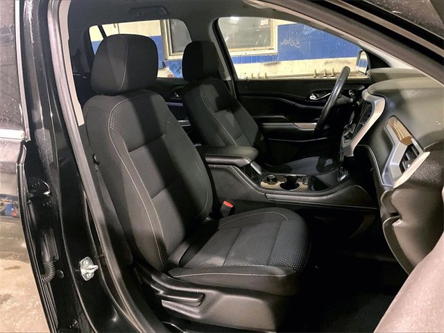 Used 2022 GMC Acadia SLE image 7